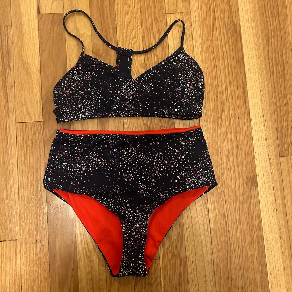 Gently worn small Carve Designs two-piece